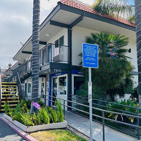 圣地亚哥拉梅萨6号汽车旅馆 外观 照片